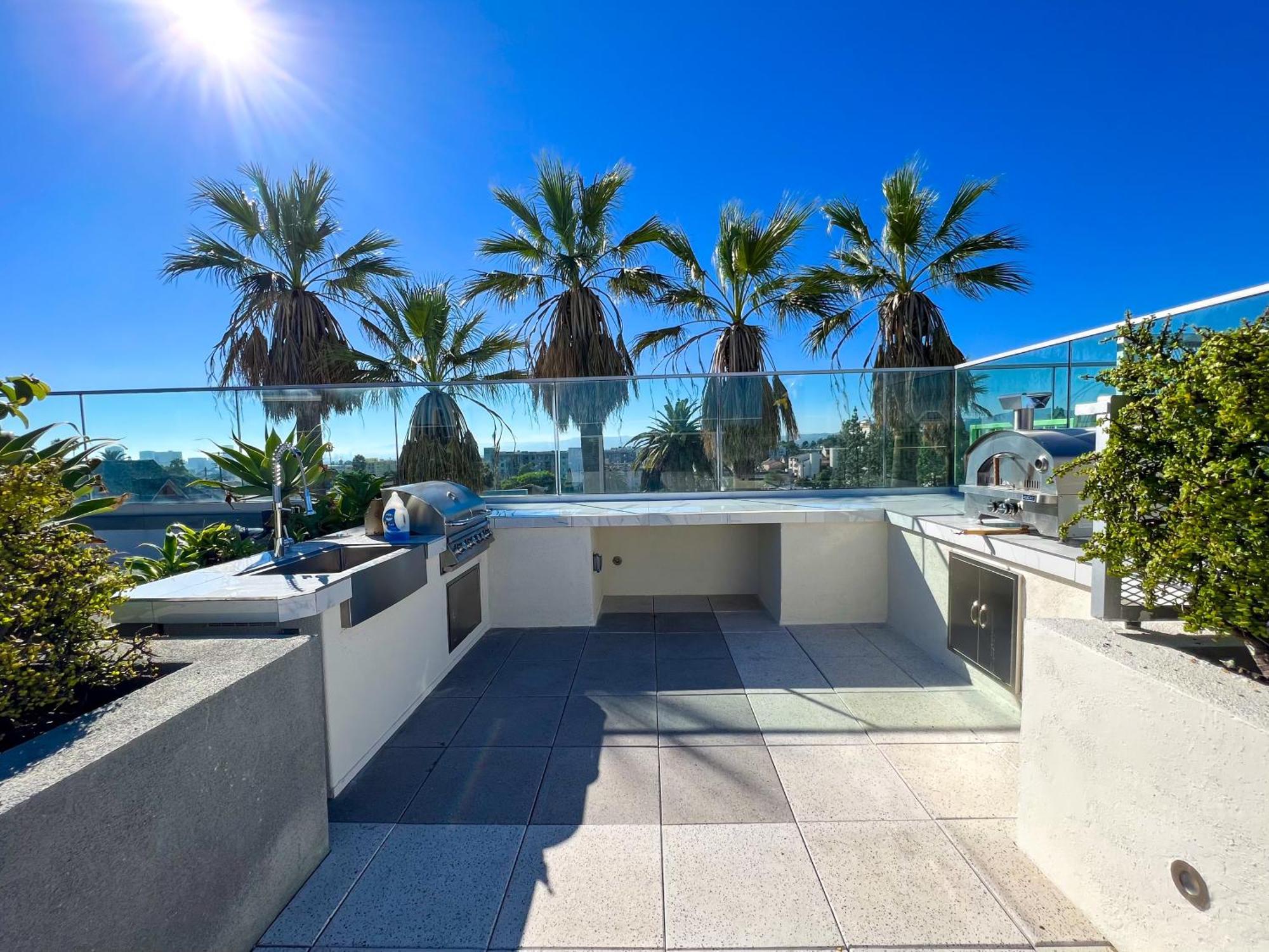 Downtown Los Angeles Skyline Balcony View Modern Penthouse Экстерьер фото